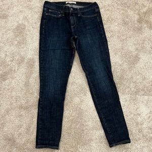 Gap 29r true skinny jeans, dark wash